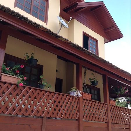Hospedagem Dona Tania Canela Exterior foto