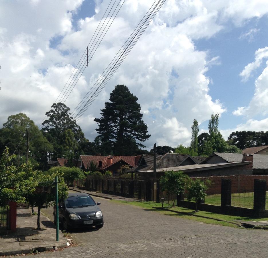 Hospedagem Dona Tania Canela Exterior foto